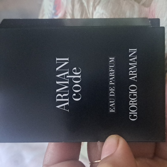 ❤️ Giorgio Armani - Picture 3 of 3